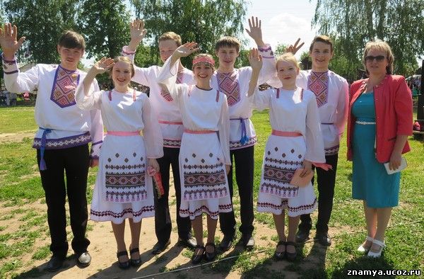 Девятиклассники Байсинской школы Уржумского района доставили удовольствие зрителям.